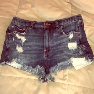 High-Rise Hollister Jean Shorts Size 7